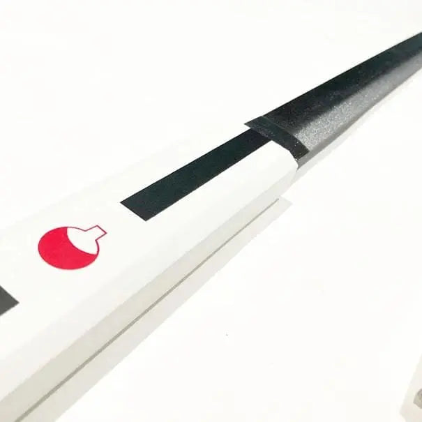 Sasuke Uchihas weißes Kusanagi- Katana – Naruto Shippuden™